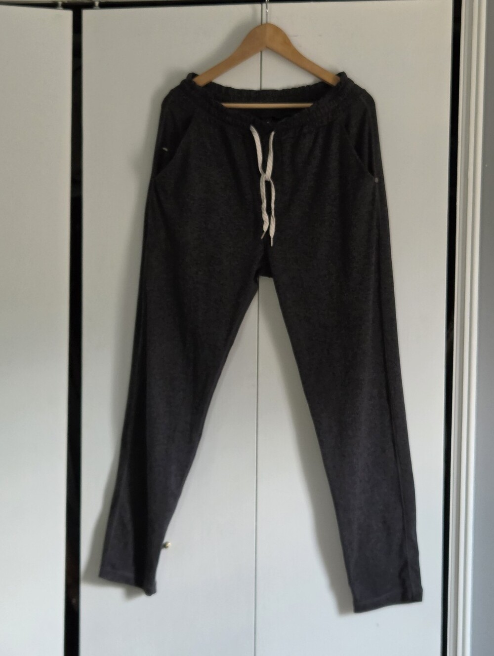 Vuori Dark Charcoal Heather Joggers